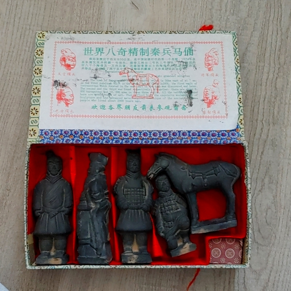 Collectible figurines